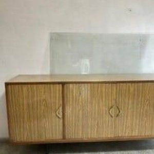 Aparador Trinchante Antiguo de Madera con Patas Metálicas - imagen 3