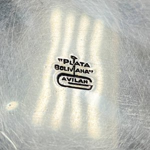 Centro de Mesa Repujado "Plata Boliviana" Avilán con Tapa - imagen 3