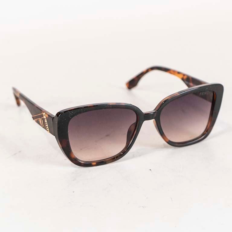 Lote siguiente: Par de lentes de sol de buena calidad