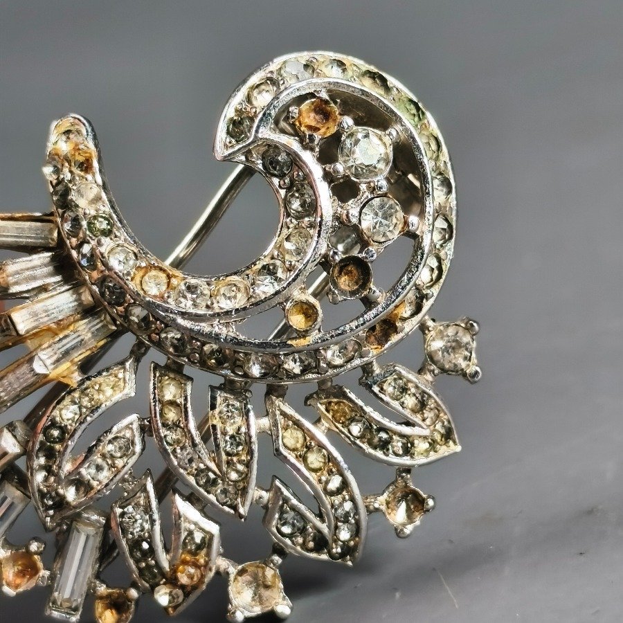 Item 16481 - Image 11