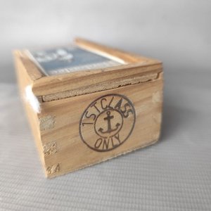 Llavero Náutico Marinero de Latón Macizo Authentic Models en Caja de Madera - imagen 2