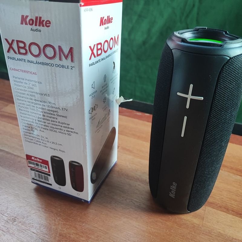 Sistema de altavoces XBOOM y consola Xbox 360 - imagen 2
