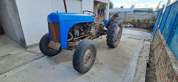Tractores y maquinaria agrícola, partes y accesorios - imagen 8