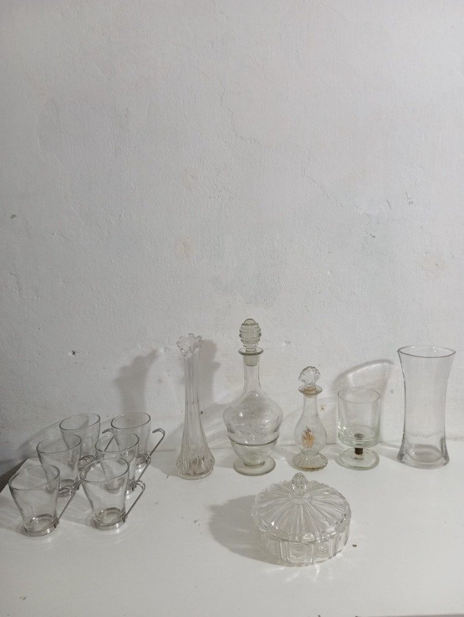 Colección de vidrio tallado y decorativo - imagen 1