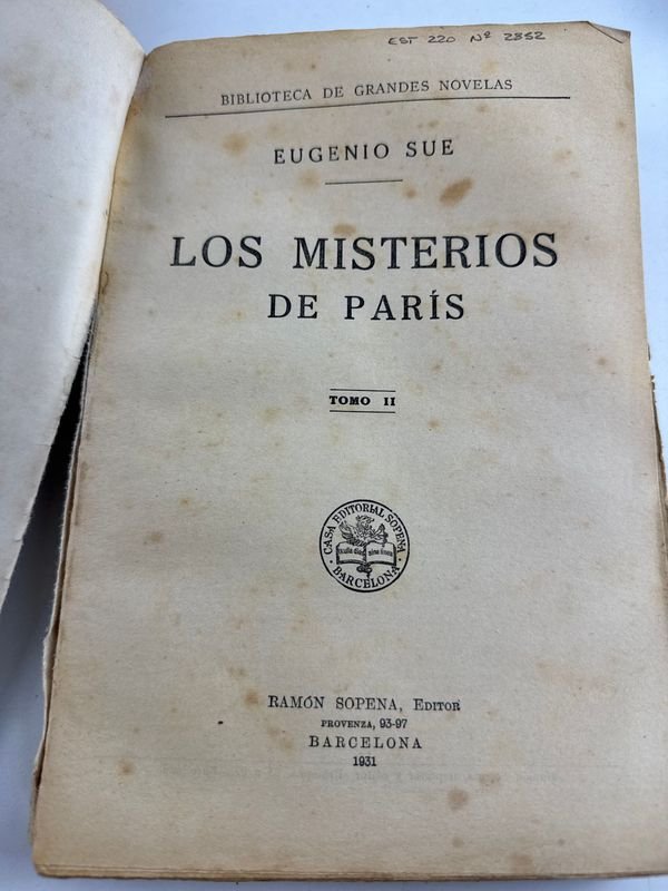 Libro antiguo de misterios de Paris - imagen 4