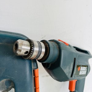 Lote anterior: Taladro Black & Decker con Maletín