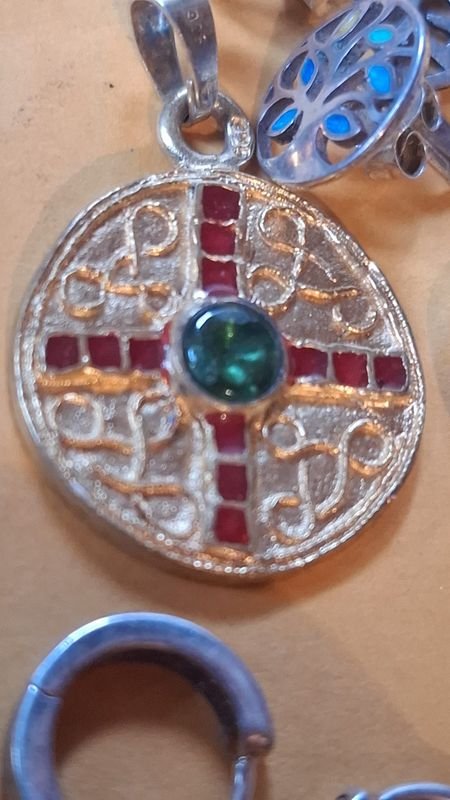 Colección de joyas y accesorios en plata y oro - imagen 4