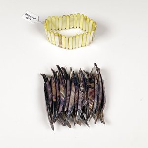 Dos Pulseras de Nácar Natural - imagen 1