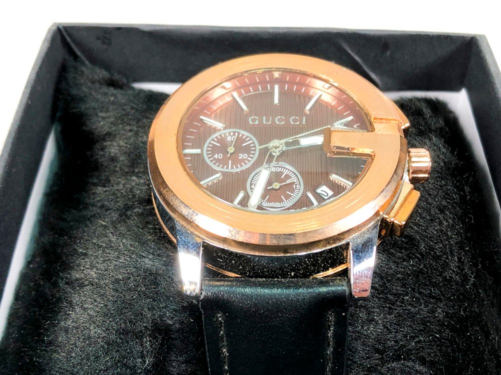 Reloj de oro con banda negra para caballero - imagen 2
