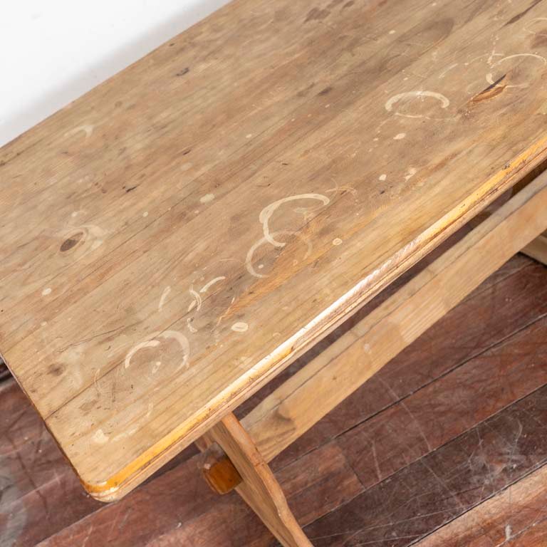 Mesa de madera en pino rectangular sin lustrar y con manchas - imagen 2