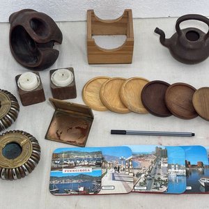 Juego de Posavasos y Ceniceros de Metal con Estampas de Fuengirola - imagen 2