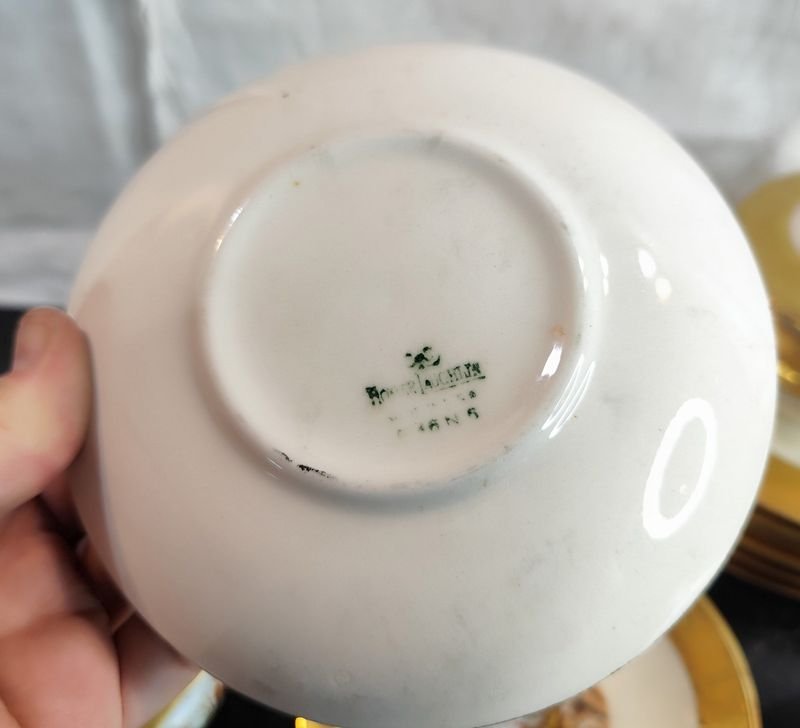 Set de té bañado en oro 22 kt. - Hermoso conjunto de porcelana - imagen 8