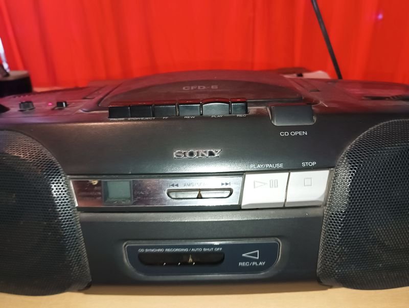 Minicomponente SONY CFD-6 con CD y Casette - imagen 3