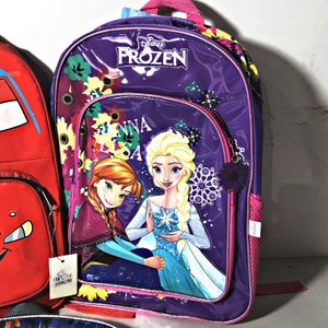 Lote de 5 Mochilas Infantiles: Star Wars, Cars, Frozen y Bajoterra - imagen 3
