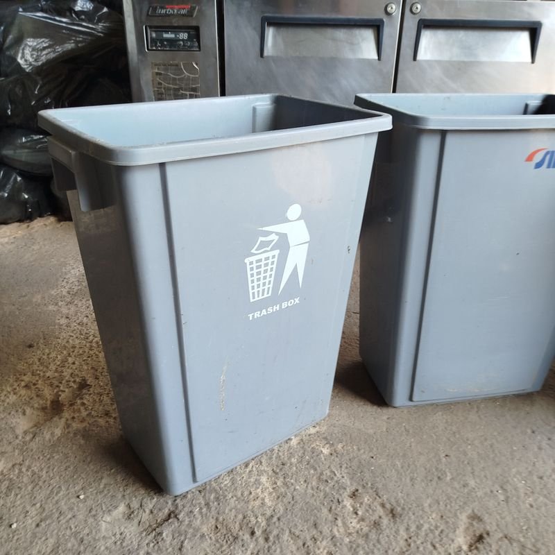 Contenedores de basura para la venta - imagen 2