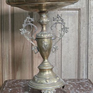 Centro de Mesa Art Nouveau en Bronce Dorado - Altura 41.5 cm - imagen 3