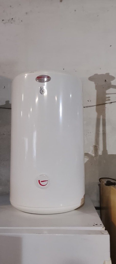 Termotanque Eléctrico Blanco Marca "Atlantic"