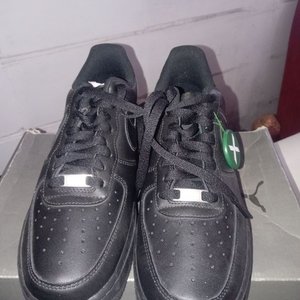 Lote anterior: Championes Nike Air Force 1 Black Cuero Talle 43 Nuevos