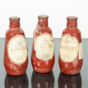 Lote anterior: 3 Botellas de Gres Lancers Importadas de Portugal