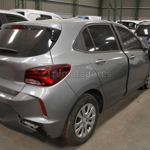 Chevrolet Onix Gris Dañado - imagen 2