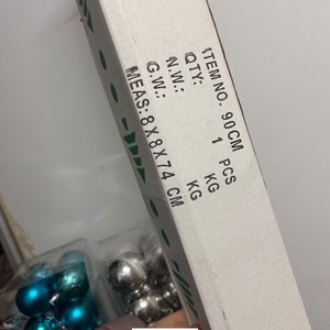 Árbol de Navidad con Adornos Nuevos en Caja - imagen 4