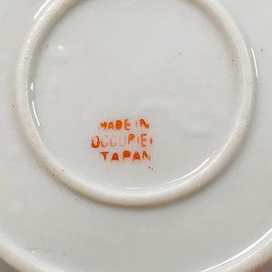 Juego de Té Miniatura en Porcelana Japonesa Blanca con Flores - imagen 3