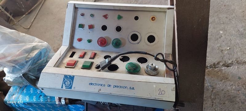 Tablero y accesorios de grifería en venta - imagen 6