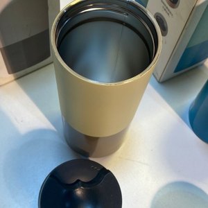 Set de 4 Vasos Térmicos LocknLock Bicolores con Tapa - imagen 5