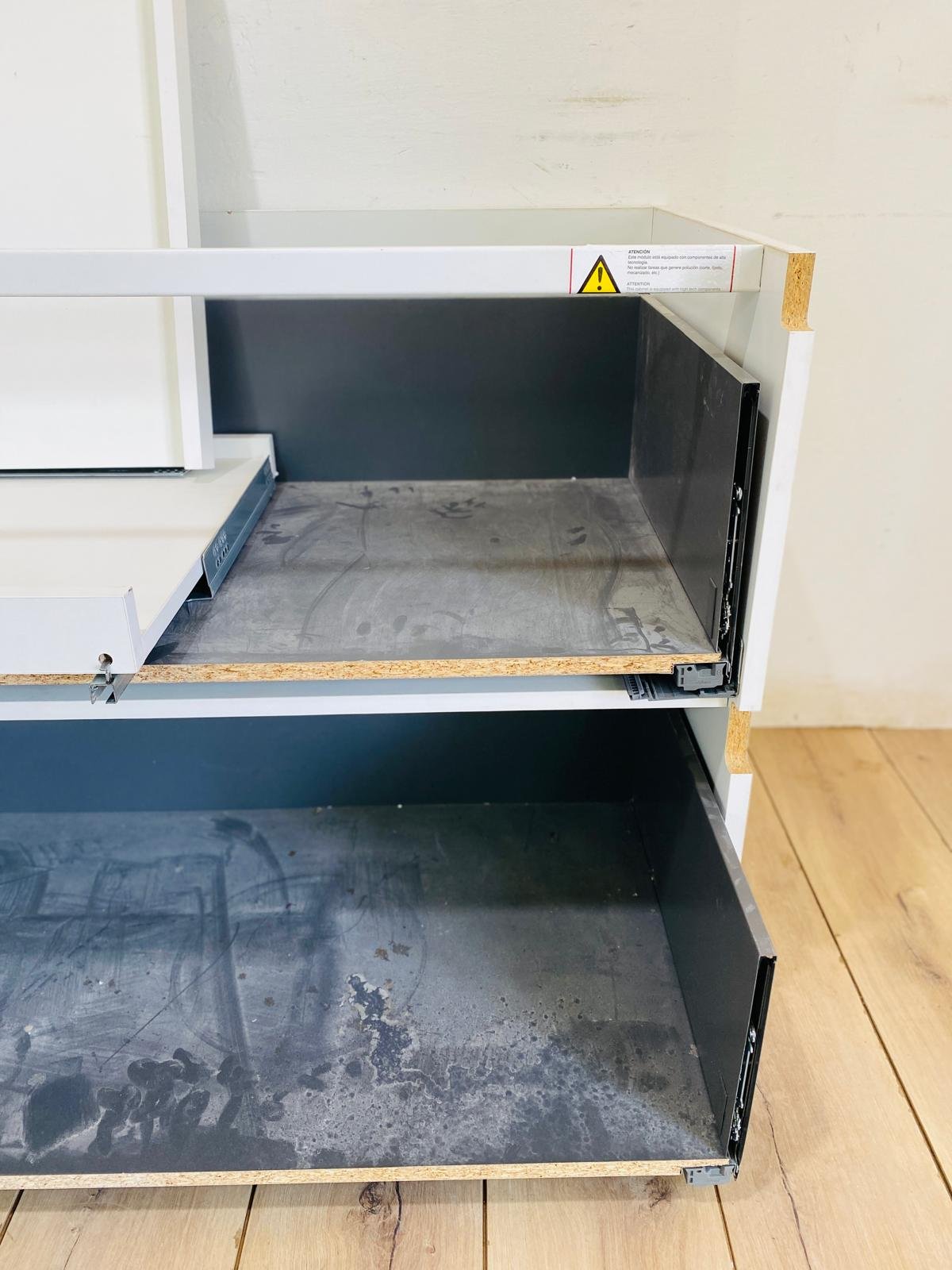 Item mueble-johnson-en-mdf-incompleto-desramado - Image 2