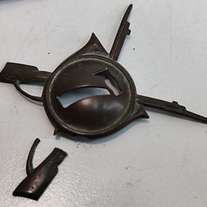 Lote de Insignias y Parches Militares Uruguayos y Extranjeros - imagen 2