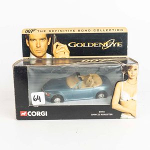 Lote anterior: Auto BMW Z3 Roadster de la película de James Bond Goldeneye escala 1/36 colección Corgi en su caja original.