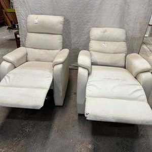 Par de Sillones Reclinables Blancos - imagen 1