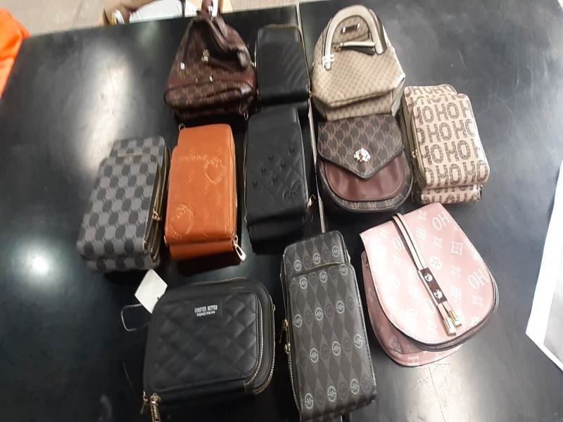 Lote de Carteras y Billeteras Variadas