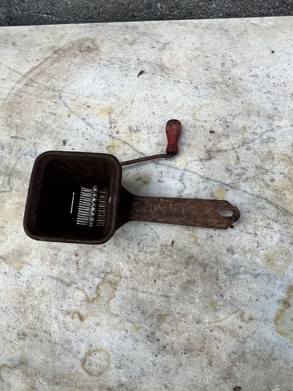 Ralladora de legumbres Mouli Persil Francesa - Venta en Subasta - imagen 4
