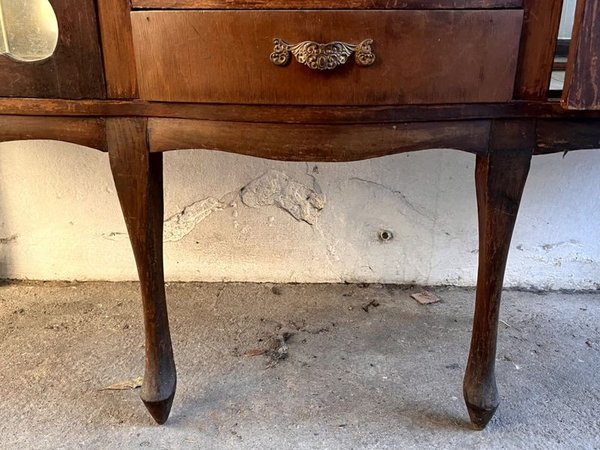 Muebles de lujo con detalles ornamentales y hardware de bronce - imagen 10