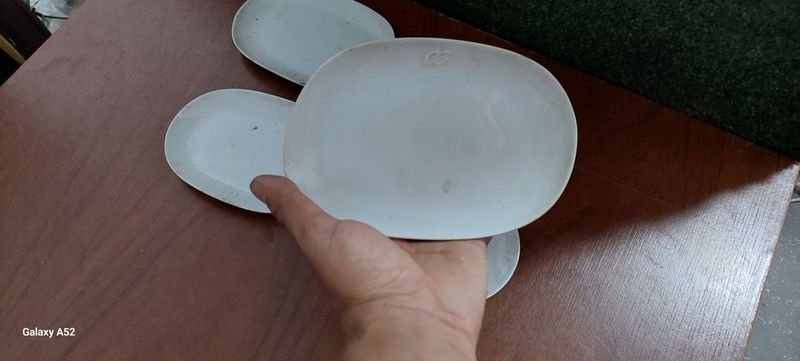 Platos de porcelana y cerámica en excelente condición - imagen 4