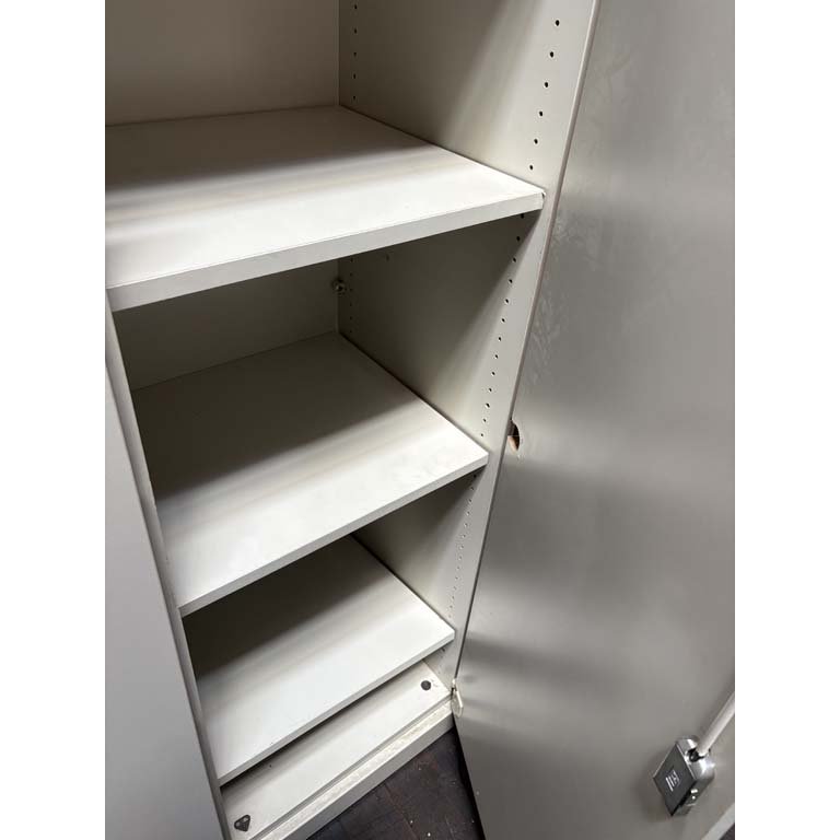 Item 2104631 - Image 1