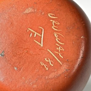 Botellón de Cerámica Artesanal con Guarda Decorativa - Uruguay 88 - imagen 4