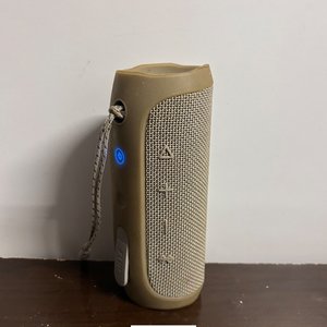 Parlante Portátil JBL Flip 4 Beige - imagen 5