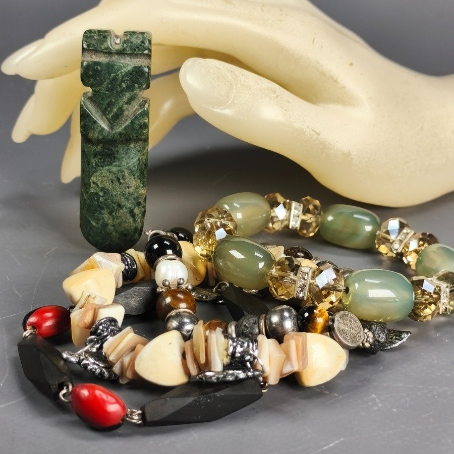 Item 16475 - Image 0