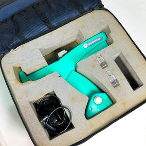 Filmadora JVC, Rizador Gama, Pistola Mesoterapia Dermotherap y Bolso - imagen 5