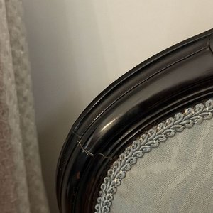 Par de Sillas Victorianas Estilo Luis XV con Tapizado Jacquard - imagen 7