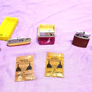 Lote anterior: Lote de Encendedores Antiguos y Piedras para Encendedores