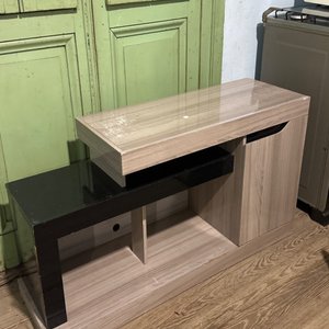 Lote siguiente: Rack para TV moderno