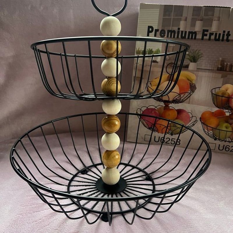 Lote siguiente: Frutero de dos pisos con frutas frescas