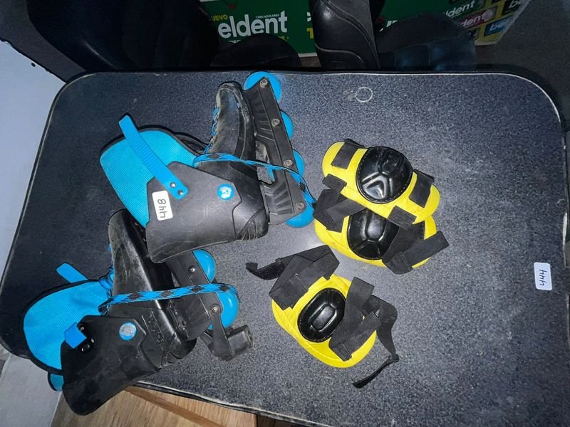 Patines en Línea con Rodilleras de Protección