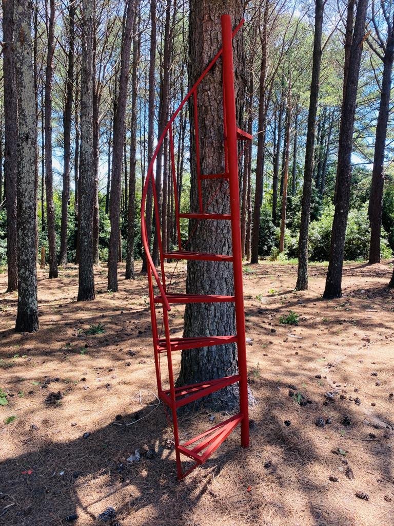 Escalera Caracol de Hierro Roja