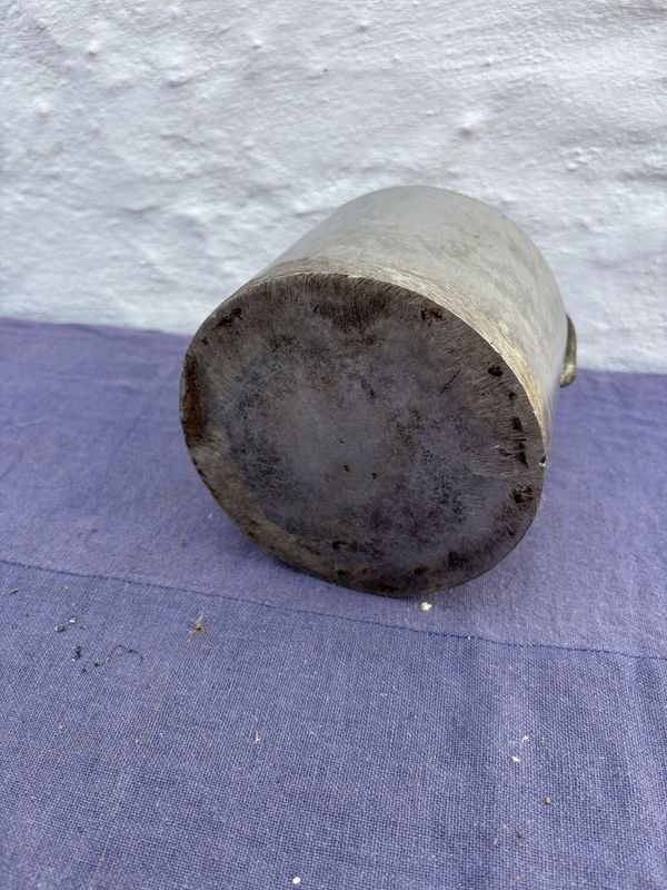Olla artesanal en inoxidable 1,5 litros aprox - Análisis y descripción - imagen 2