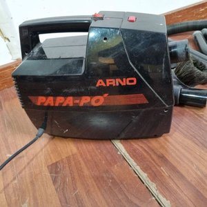 Aspiradora Arno Papa-Po Negra con Accesorios - imagen 4