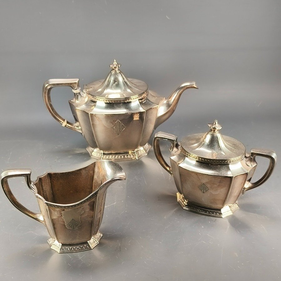 Servicios de té y plataformas metálicas en excelente condición - imagen 9